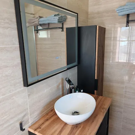 Bed & Breakfast Privee Contemporaine Avec Terrasse Proche Ajaccio Et Plages